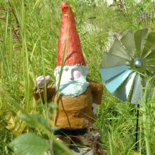 Gnome Grown - Wind Power Gnome gnome_grown_2_erik_peterson_2008.jpg